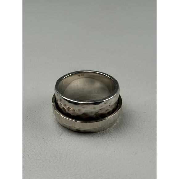 Silpada R1476 Spinner Hammered Sterling Silver Ring Size 8 - Picture 6 of 10